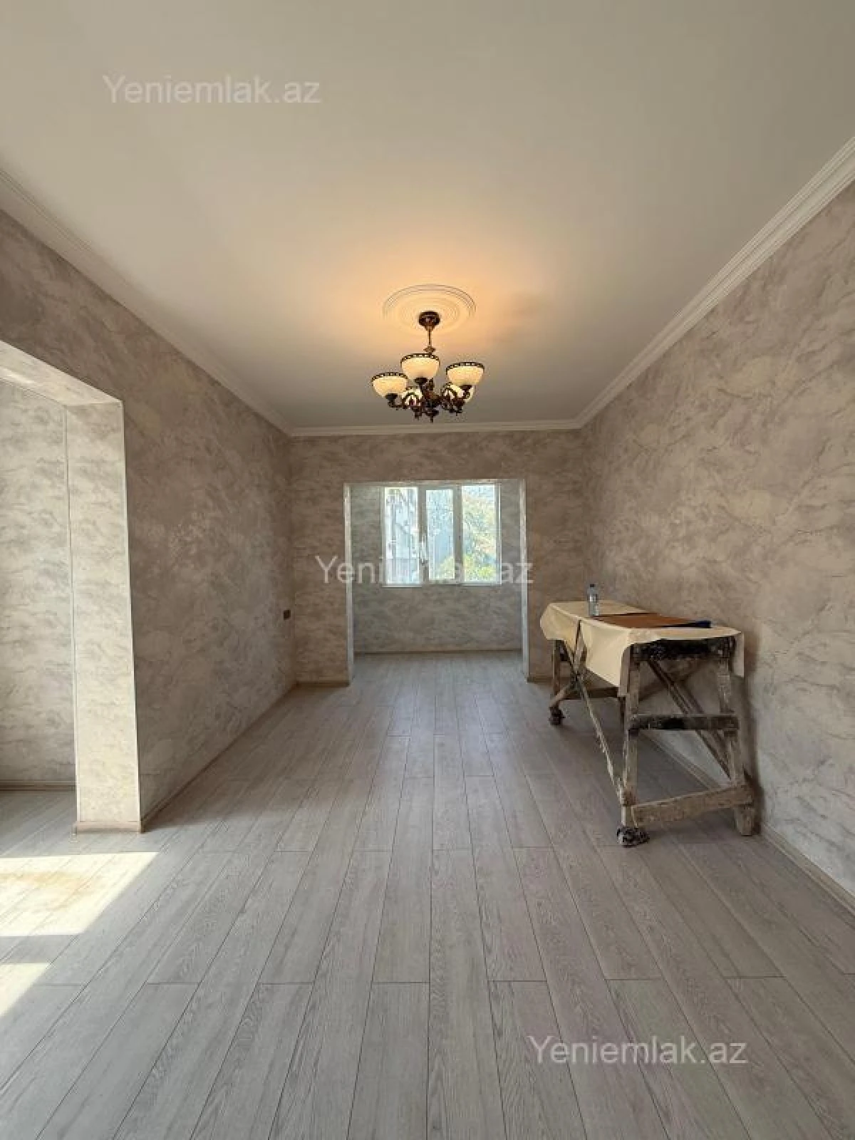 Satılır 1 otaqlı köhnə tikili 40 m²