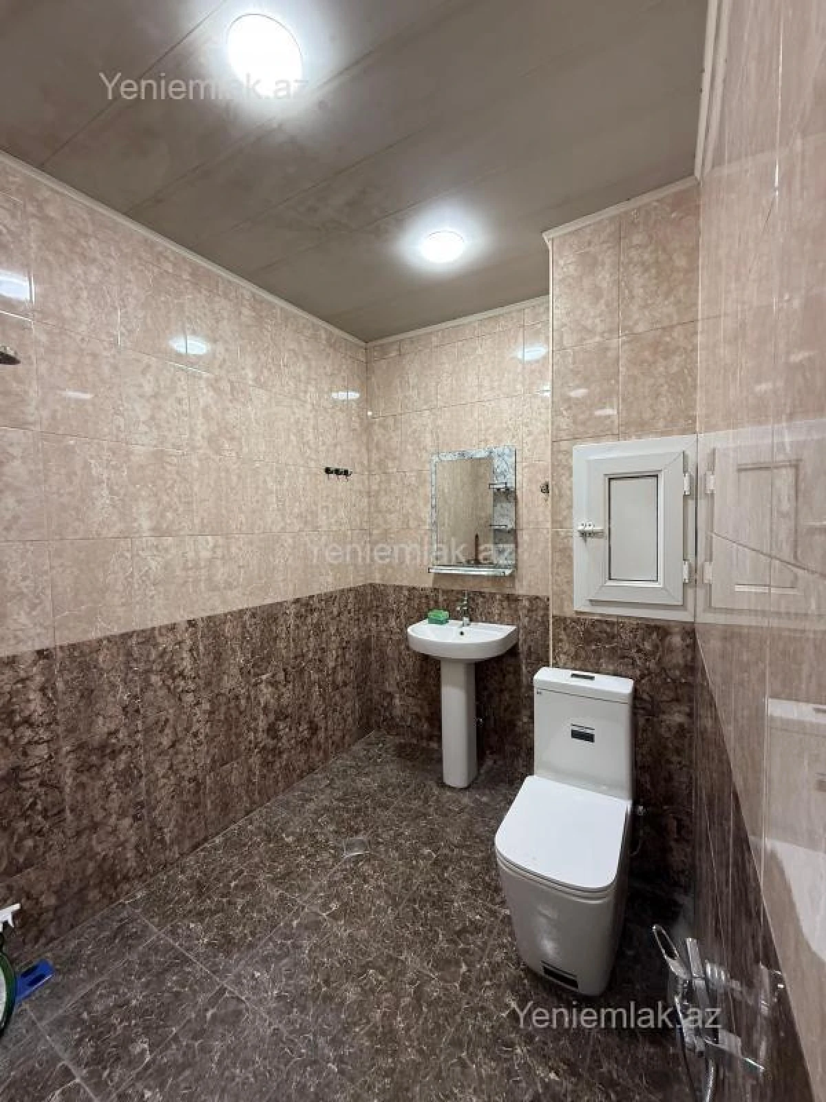 Satılır 1 otaqlı köhnə tikili 40 m²