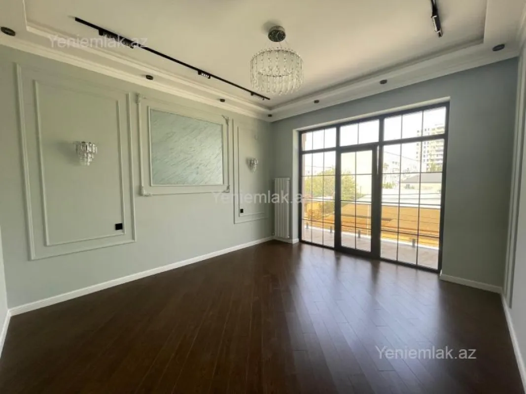 Satılır 6 otaqlı həyət evi 290 m²