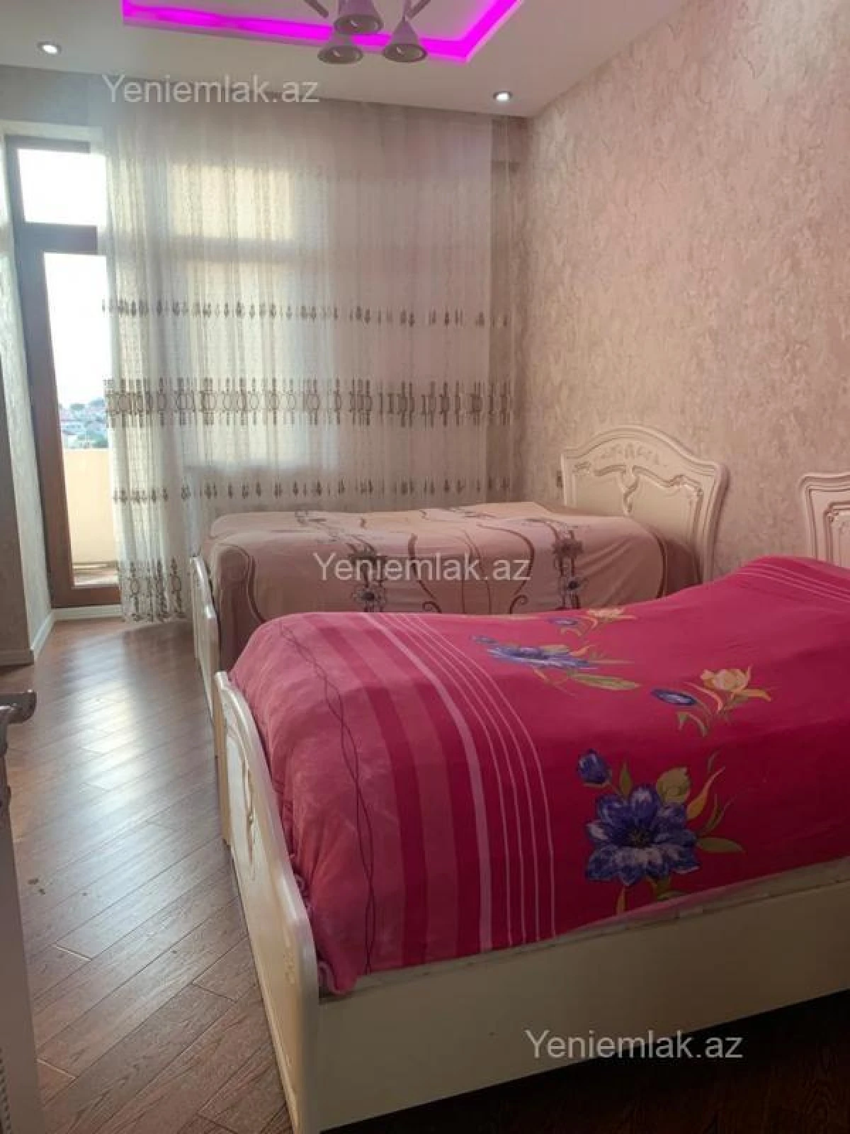 Satılır 3 otaqlı yeni tikili 143 m²