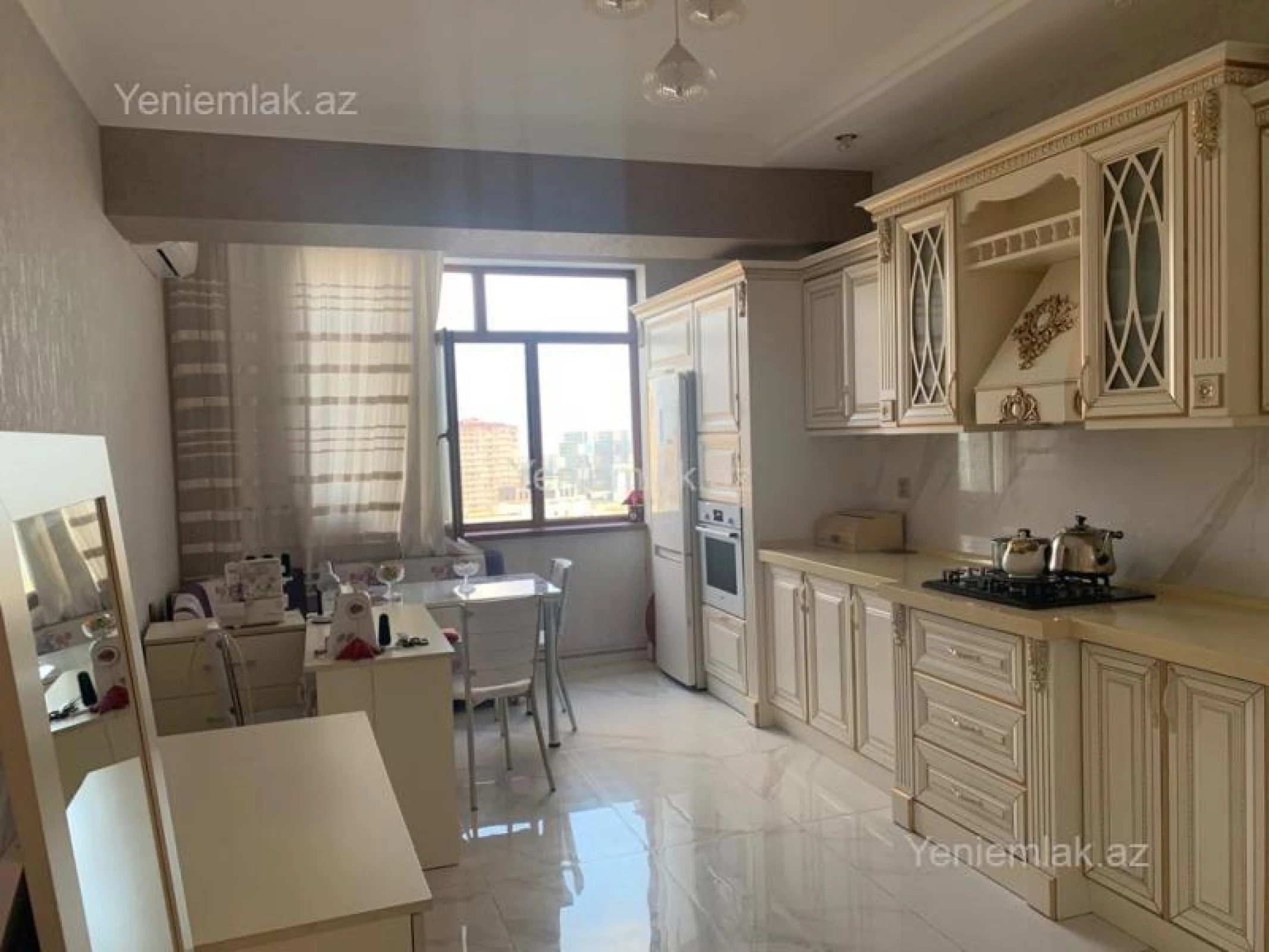 Satılır 3 otaqlı yeni tikili 143 m²