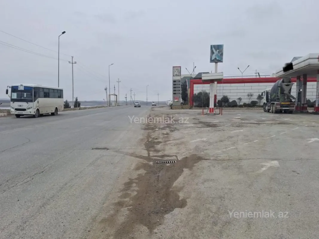 Satılır 7 otaqlı obyekt 3000 m²