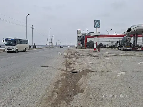 Satılır 7 otaqlı obyekt 3000 m²