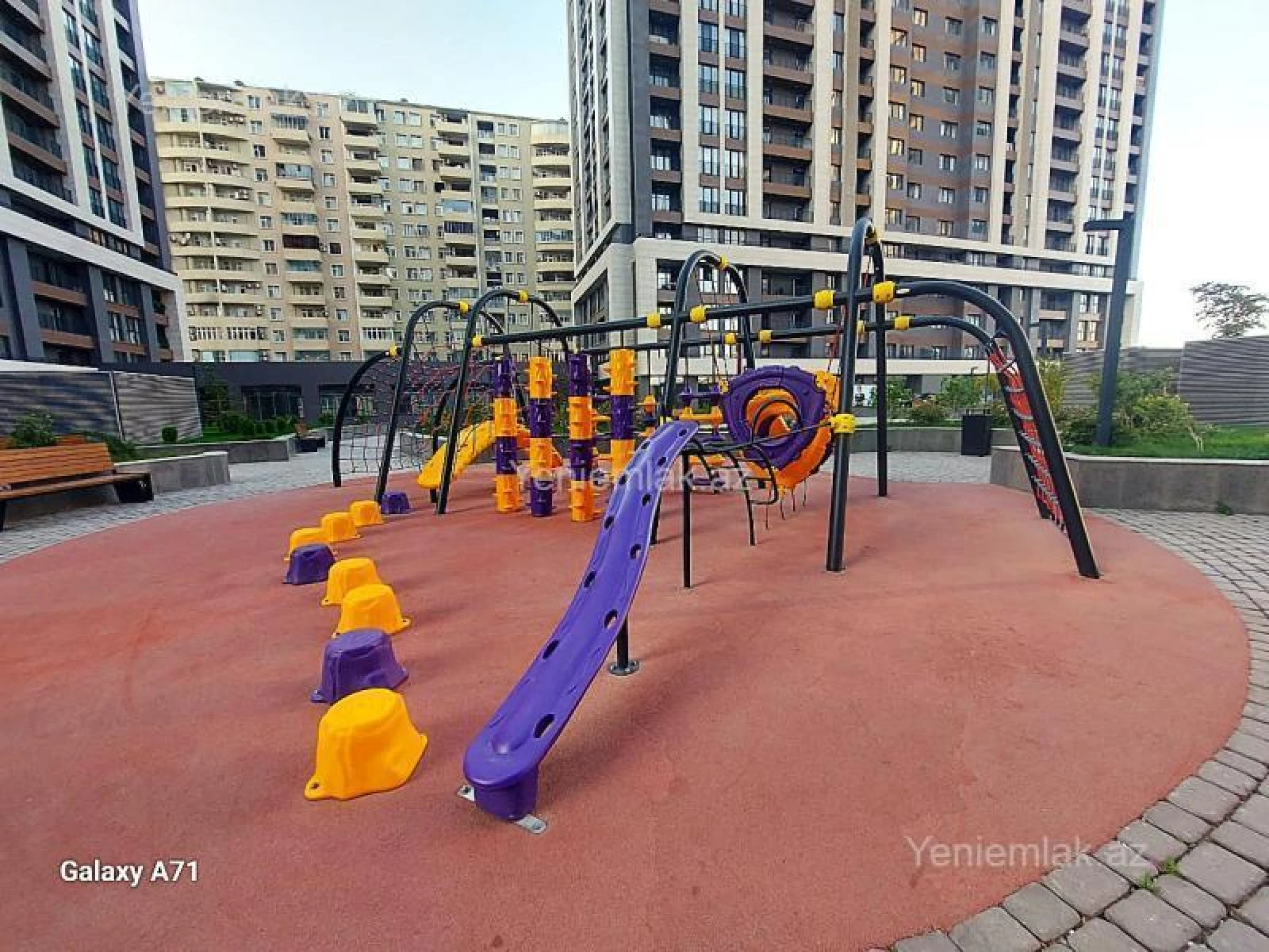 Satılır 4 otaqlı yeni tikili 322 m²