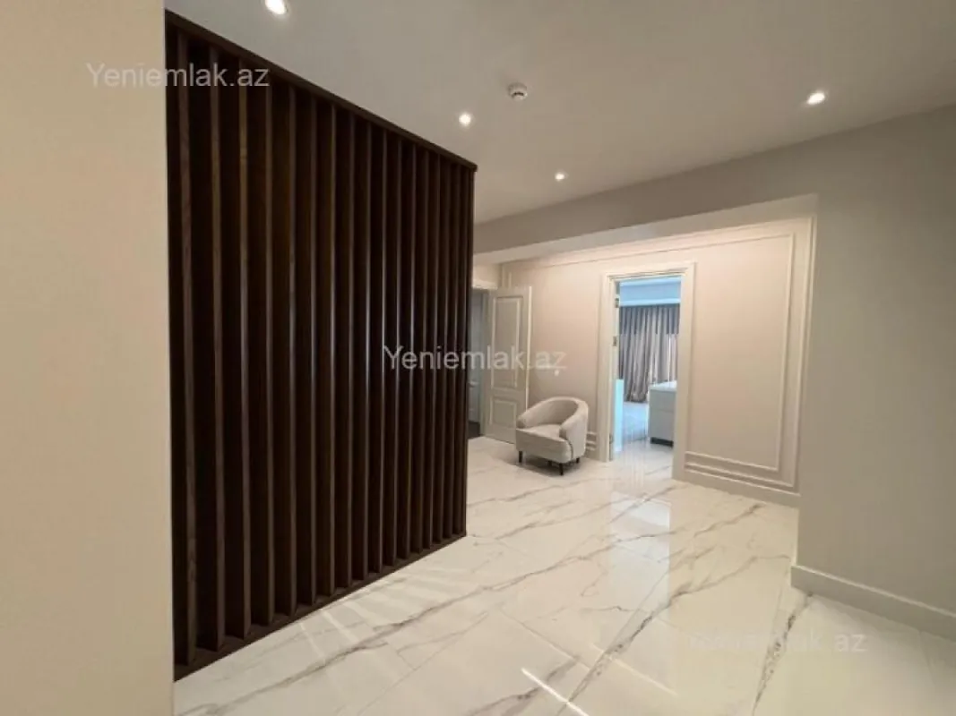 Satılır 4 otaqlı yeni tikili 322 m²