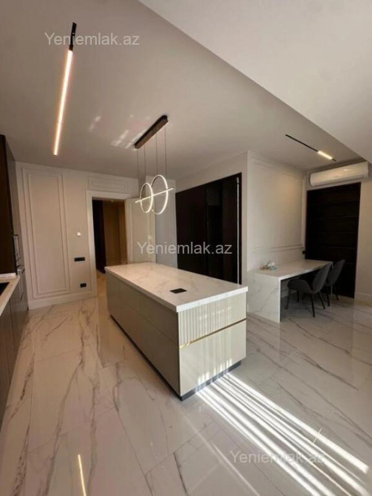 Satılır 4 otaqlı yeni tikili 322 m²