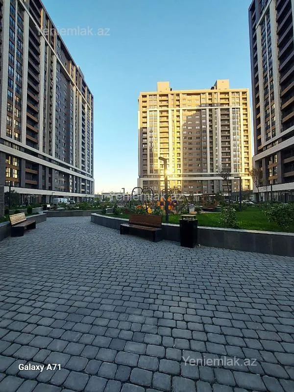 Satılır 4 otaqlı yeni tikili 322 m²