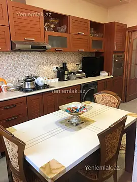 Satılır 3 otaqlı yeni tikili 115 m²