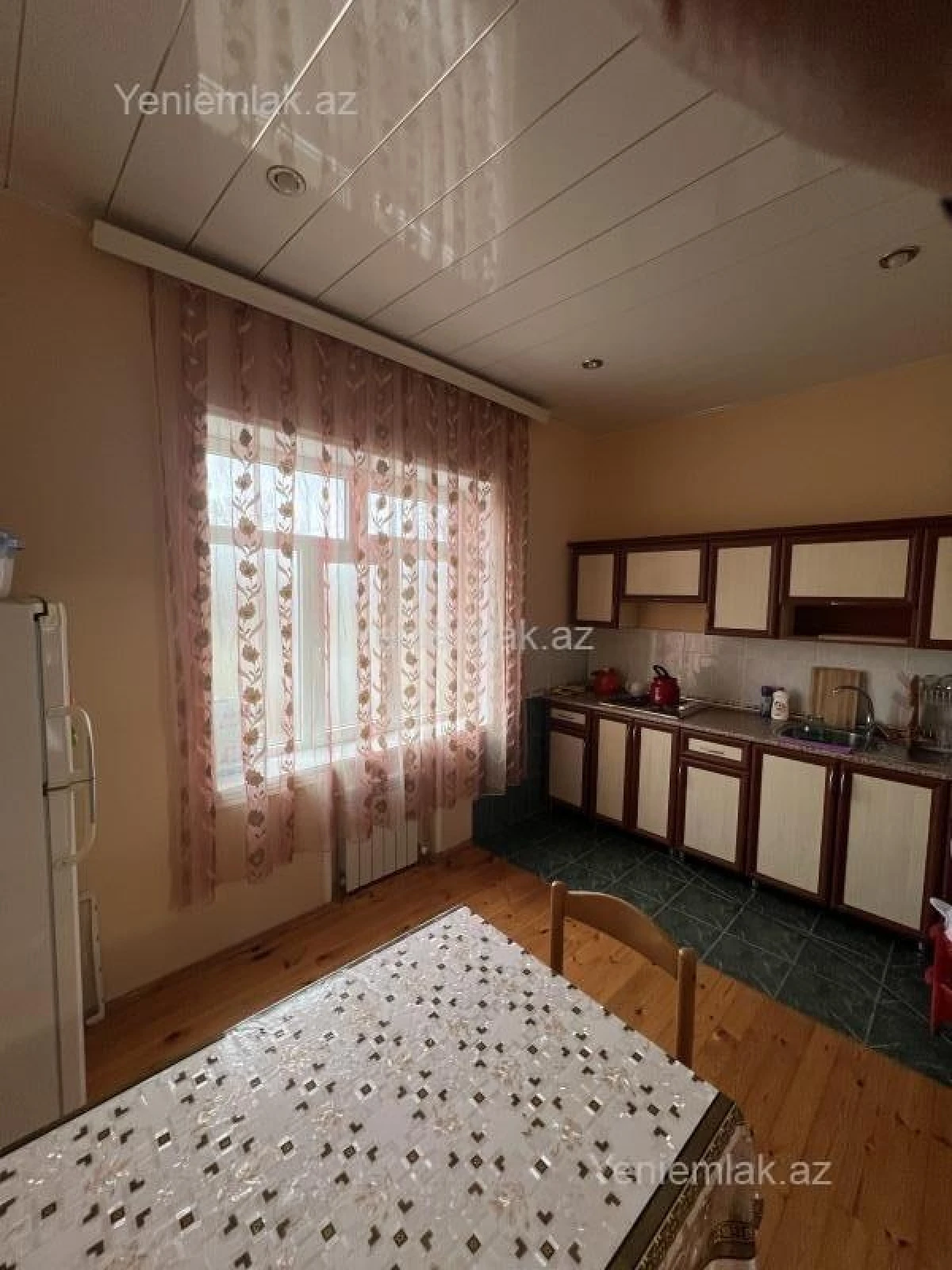 Satılır 3 otaqlı həyət evi 150 m²
