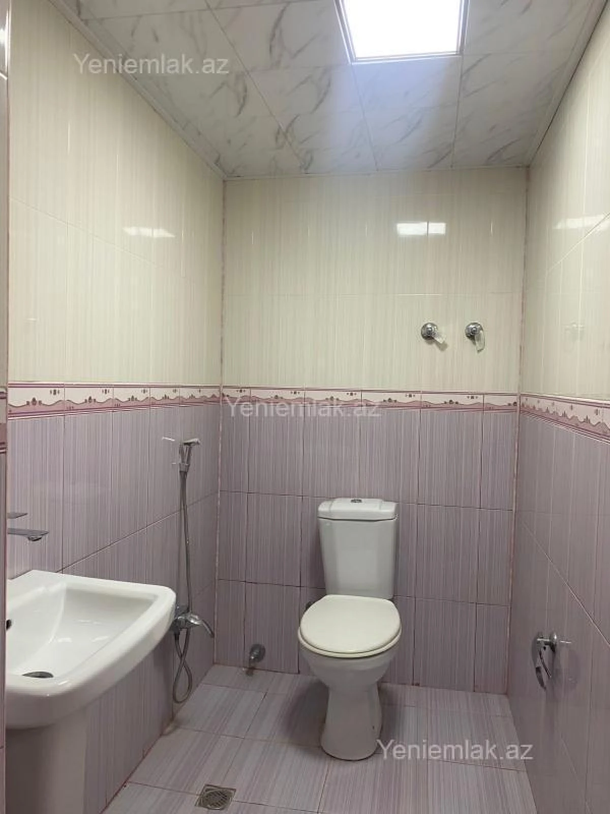 Satılır 3 otaqlı yeni tikili 121 m²