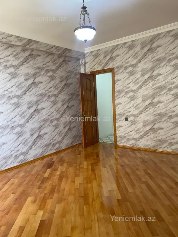 Satılır 3 otaqlı yeni tikili 121 m²