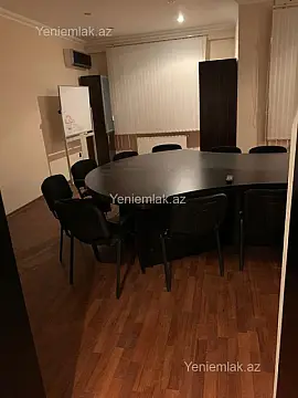 Satılır 3 otaqlı ofis 120 m²