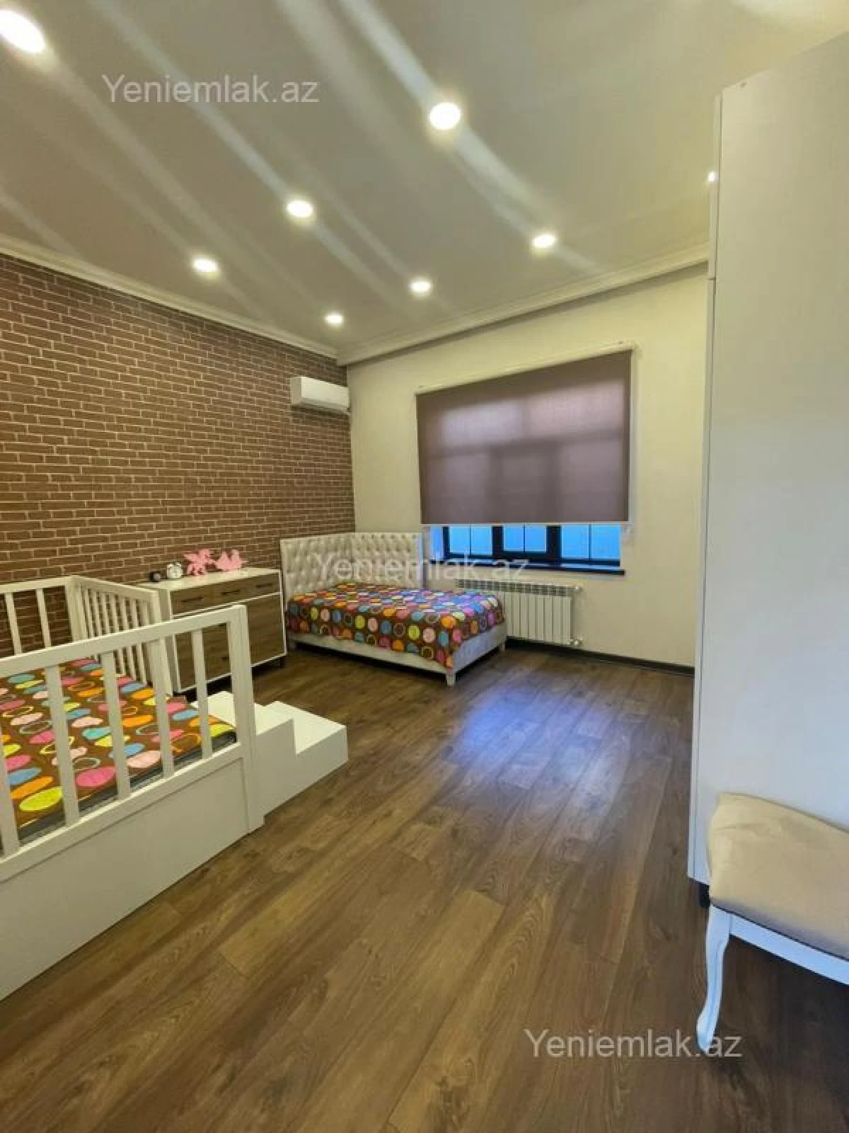 Satılır 6 otaqlı həyət evi 250 m²