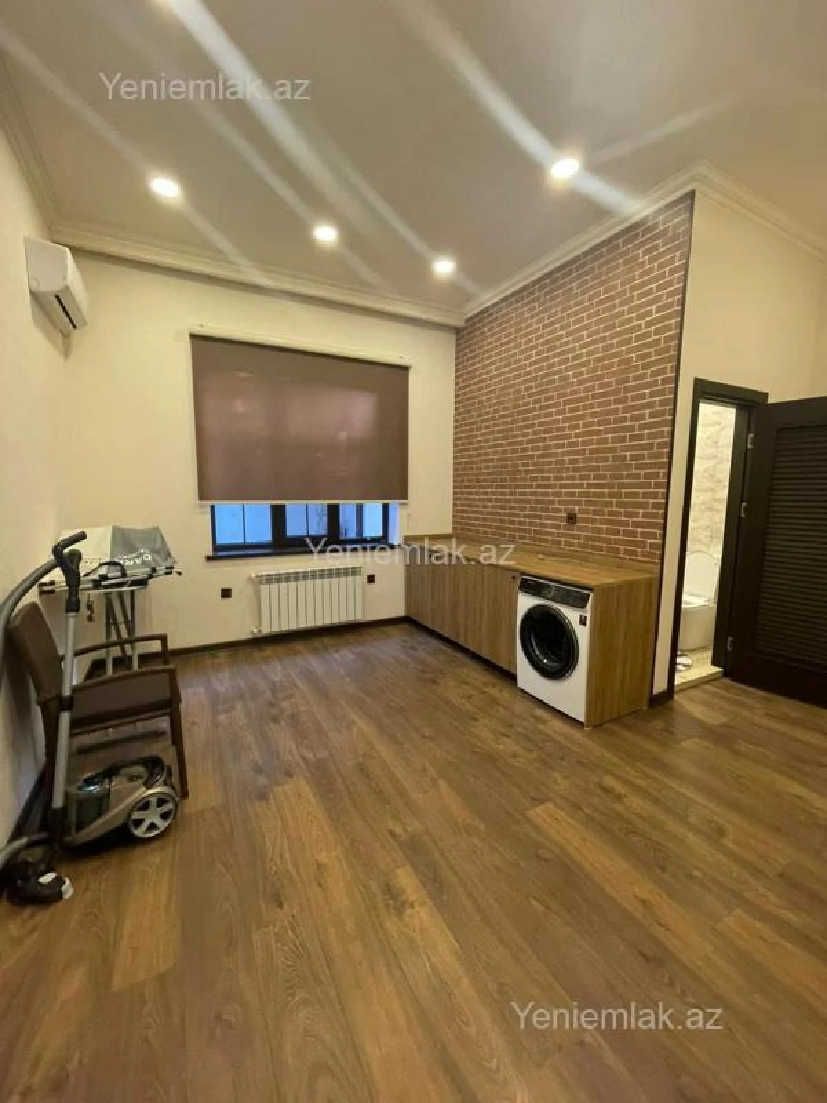 Satılır 6 otaqlı həyət evi 250 m²