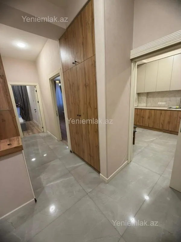 Satılır 2 otaqlı yeni tikili 75 m²