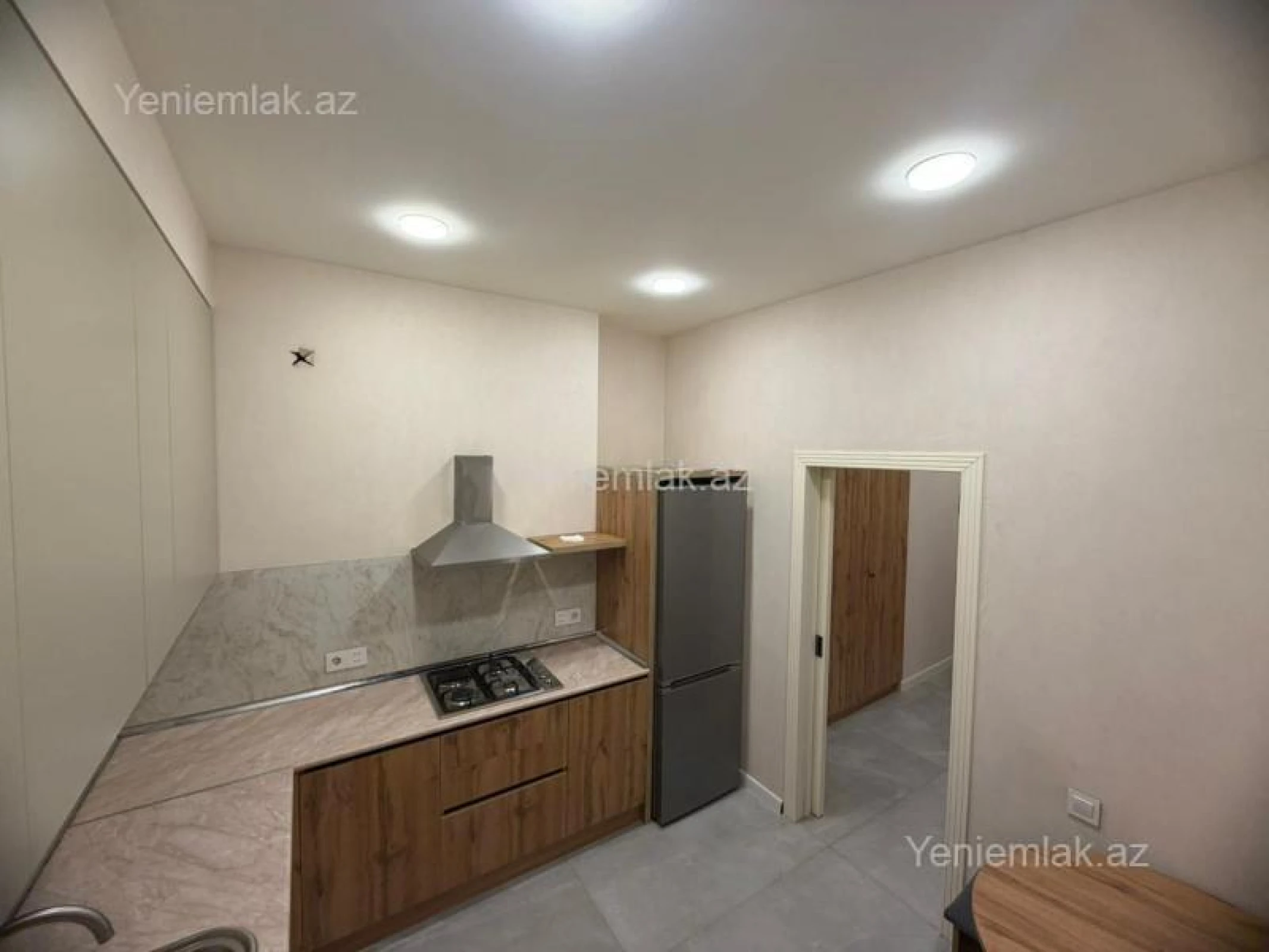 Satılır 2 otaqlı yeni tikili 75 m²