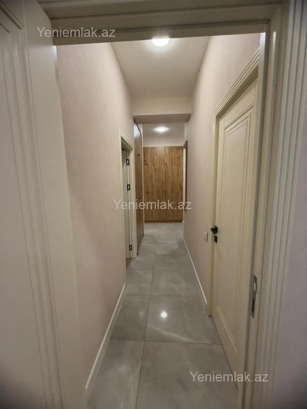 Satılır 2 otaqlı yeni tikili 75 m²