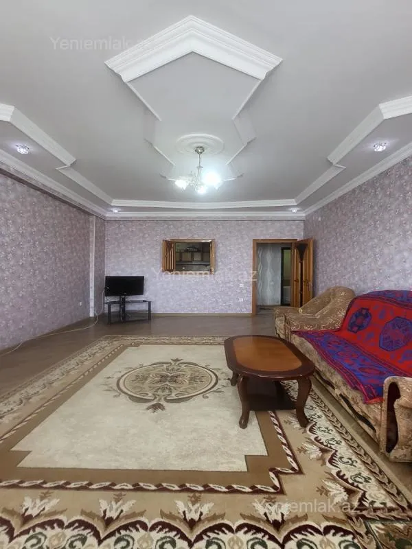 Satılır 3 otaqlı yeni tikili 120 m²