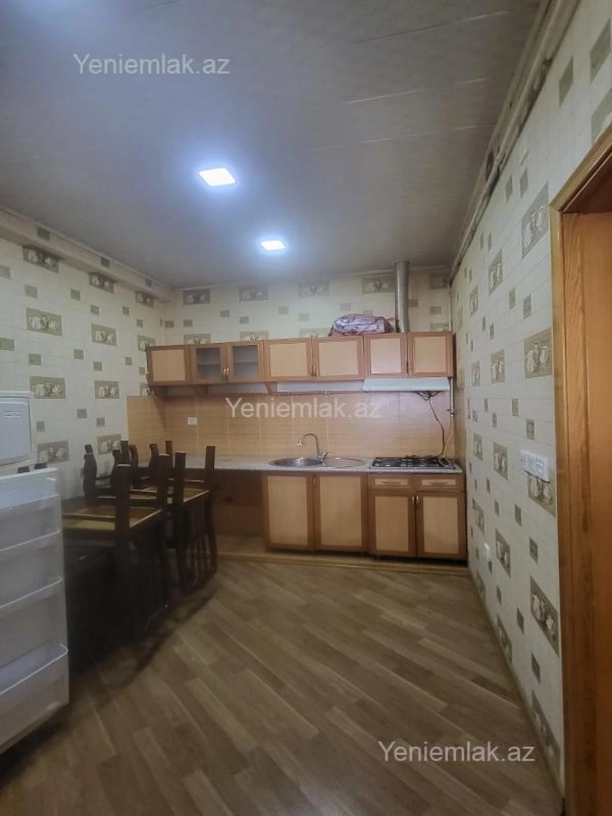 Satılır 3 otaqlı yeni tikili 120 m²