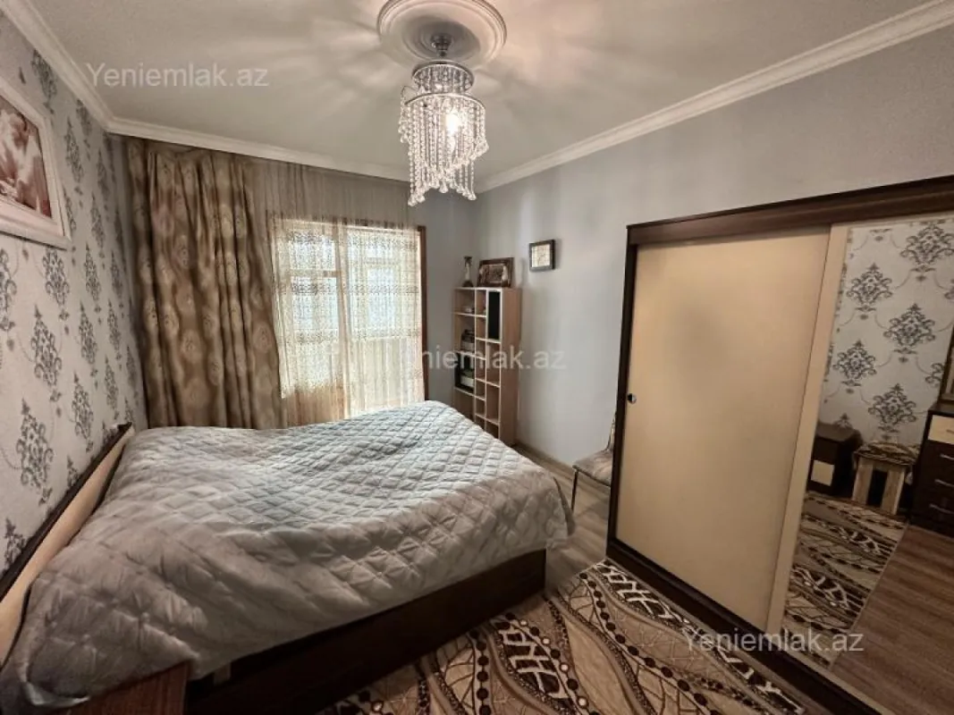 Satılır 2 otaqlı köhnə tikili 60 m²