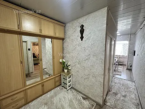 Satılır 2 otaqlı köhnə tikili 60 m²