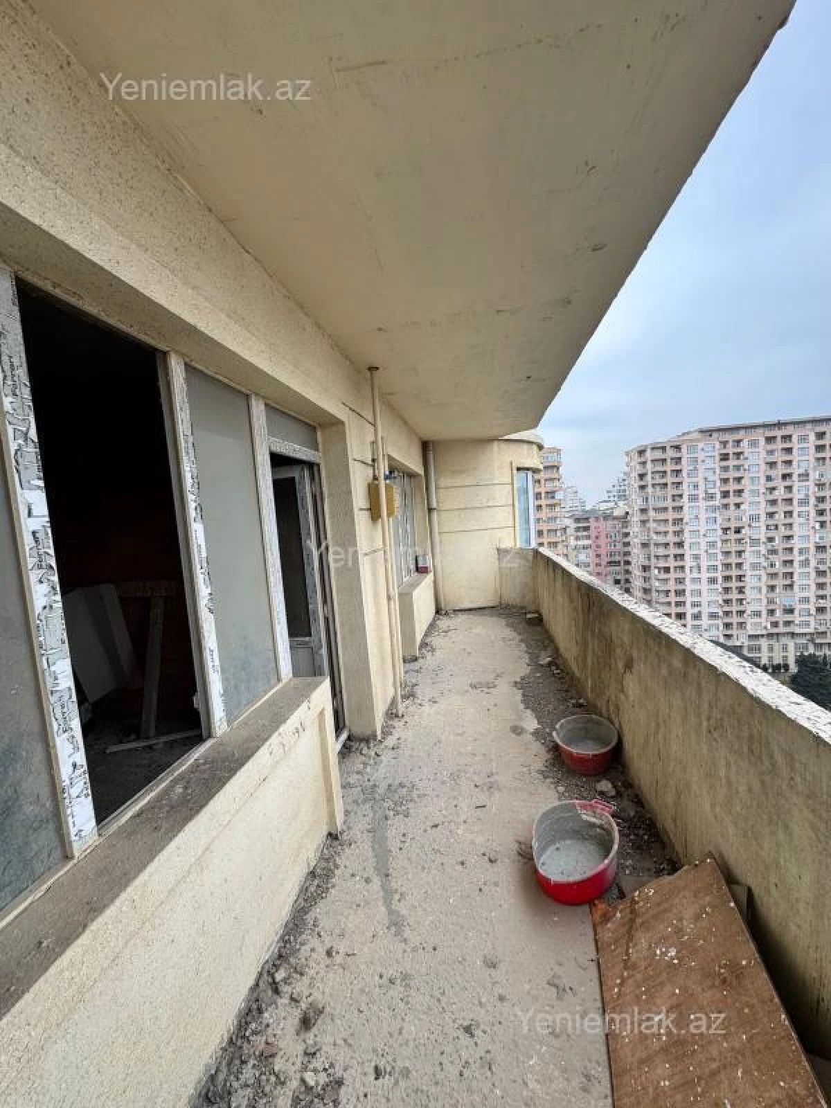 Satılır 2 otaqlı yeni tikili 68 m²