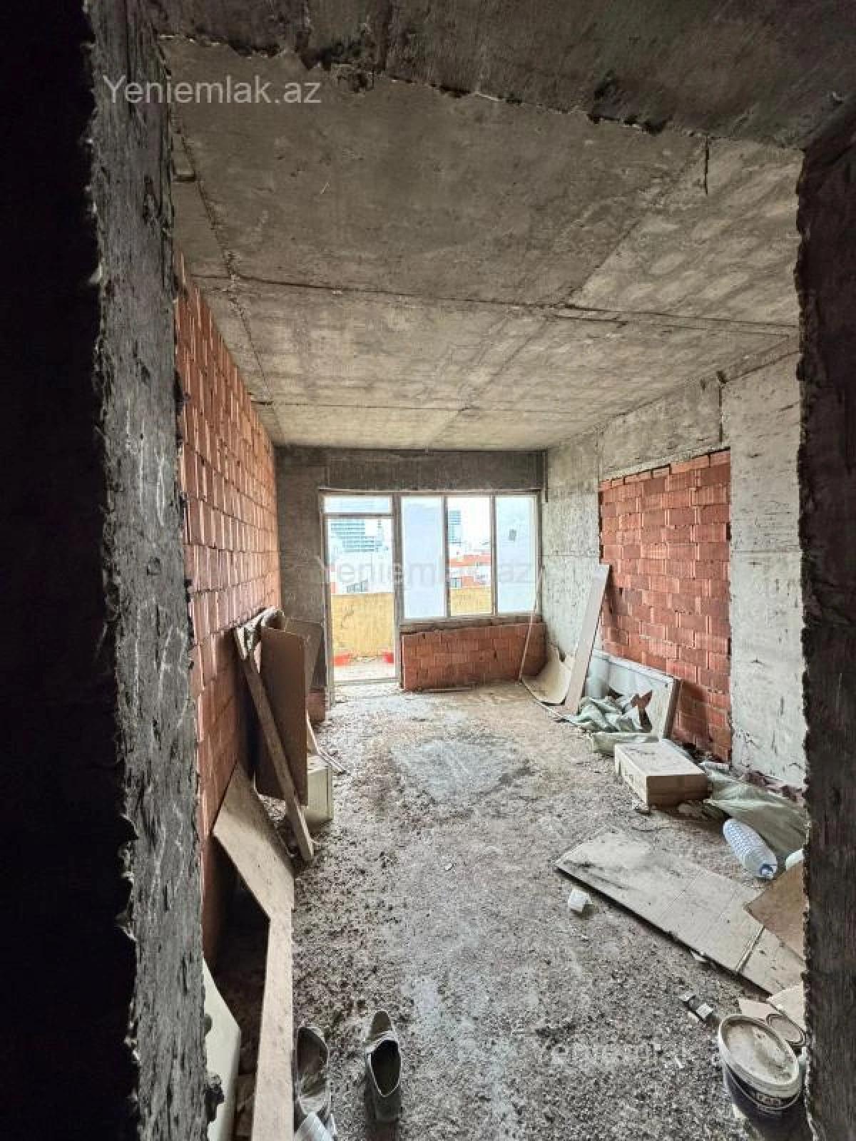 Satılır 2 otaqlı yeni tikili 68 m²