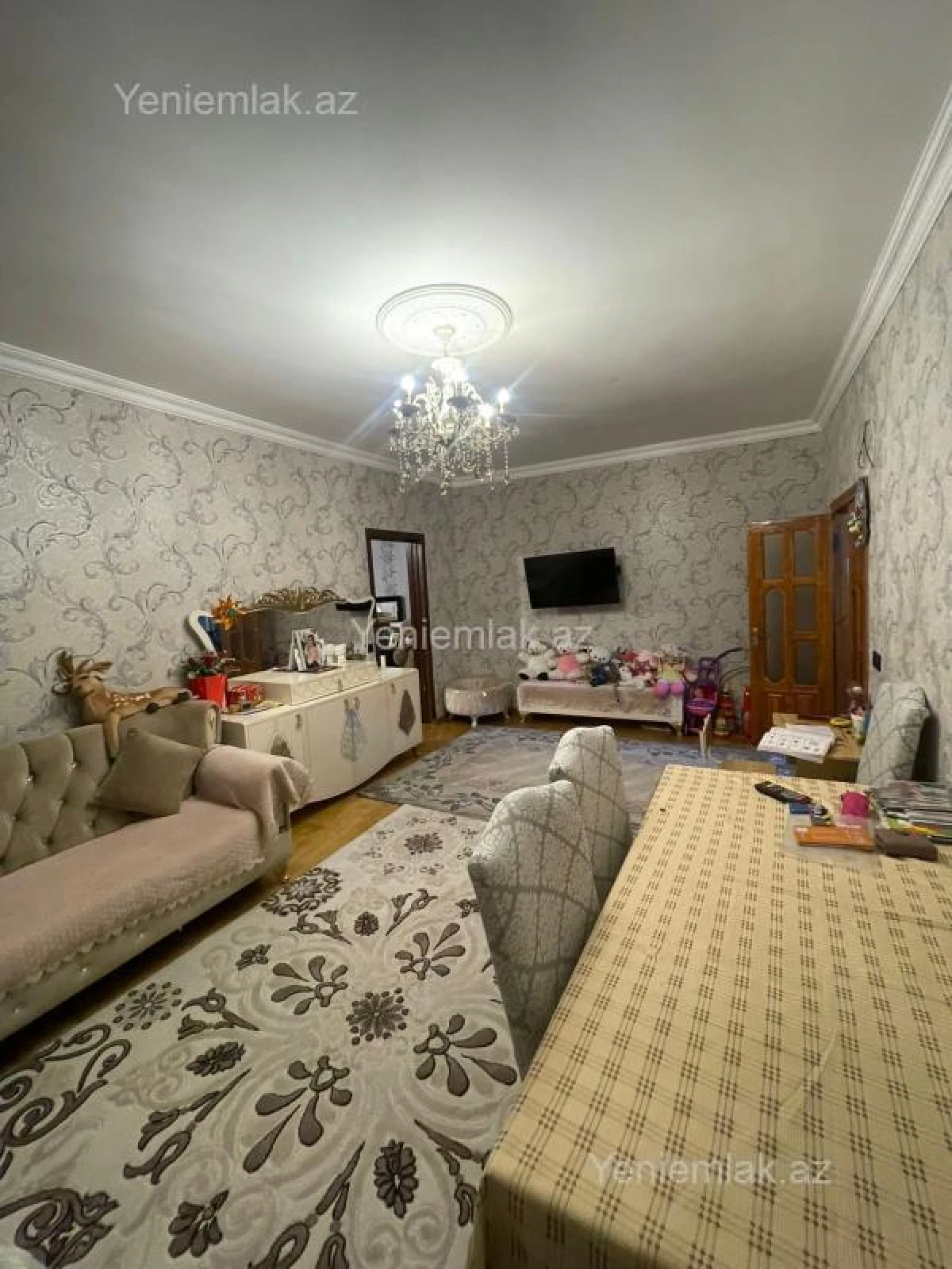 Satılır 4 otaqlı köhnə tikili 90 m²