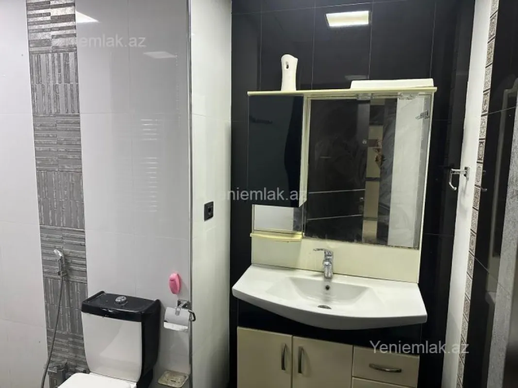 Satılır 2 otaqlı yeni tikili 70 m²