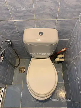 Satılır 2 otaqlı köhnə tikili 60 m²