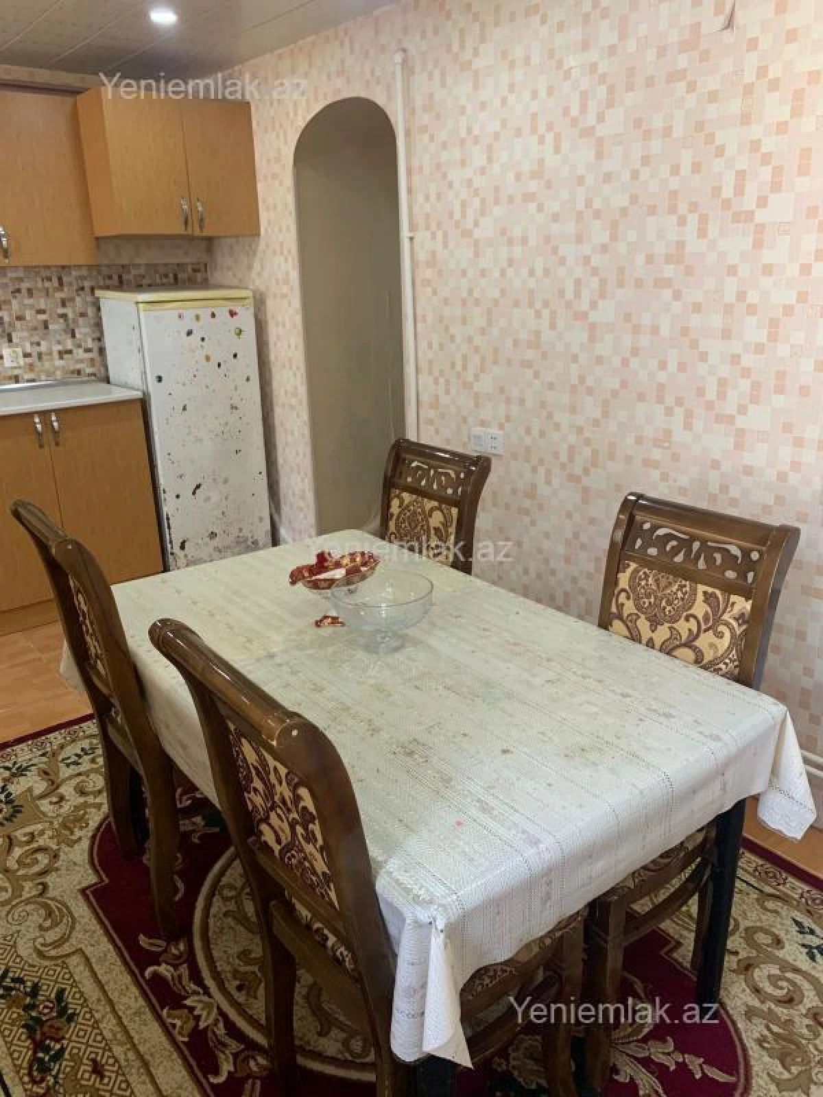 Satılır 2 otaqlı köhnə tikili 60 m²