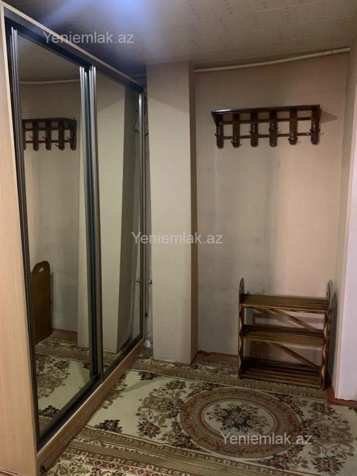Satılır 2 otaqlı köhnə tikili 60 m²