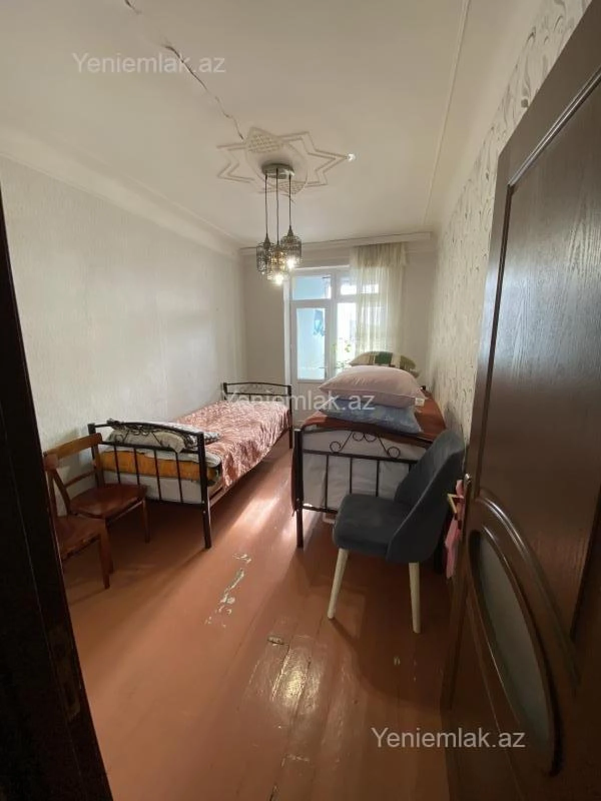 Satılır 4 otaqlı köhnə tikili 92 m²