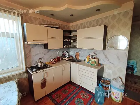 Satılır 3 otaqlı həyət evi 130 m²