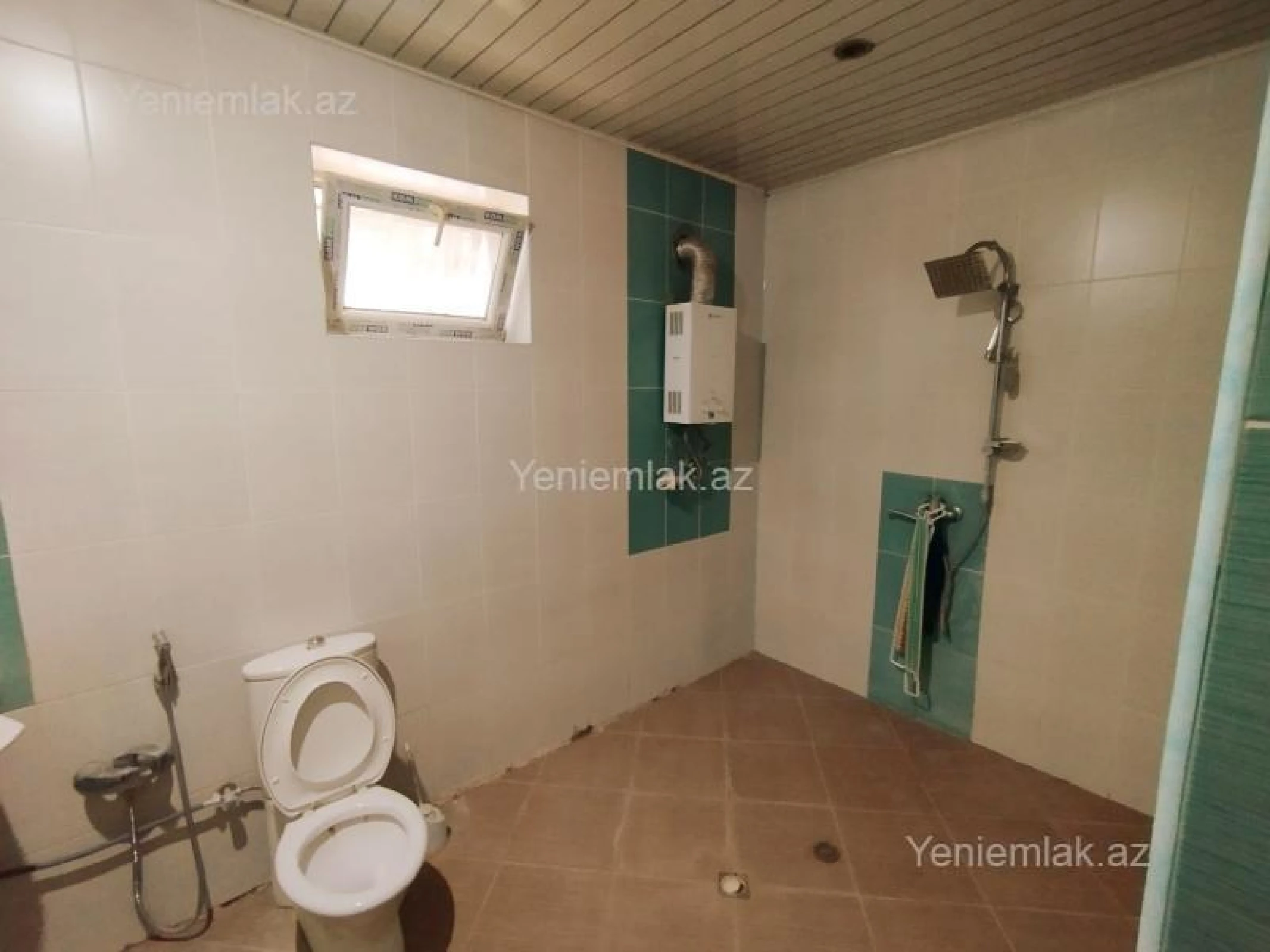 Satılır 3 otaqlı həyət evi 130 m²