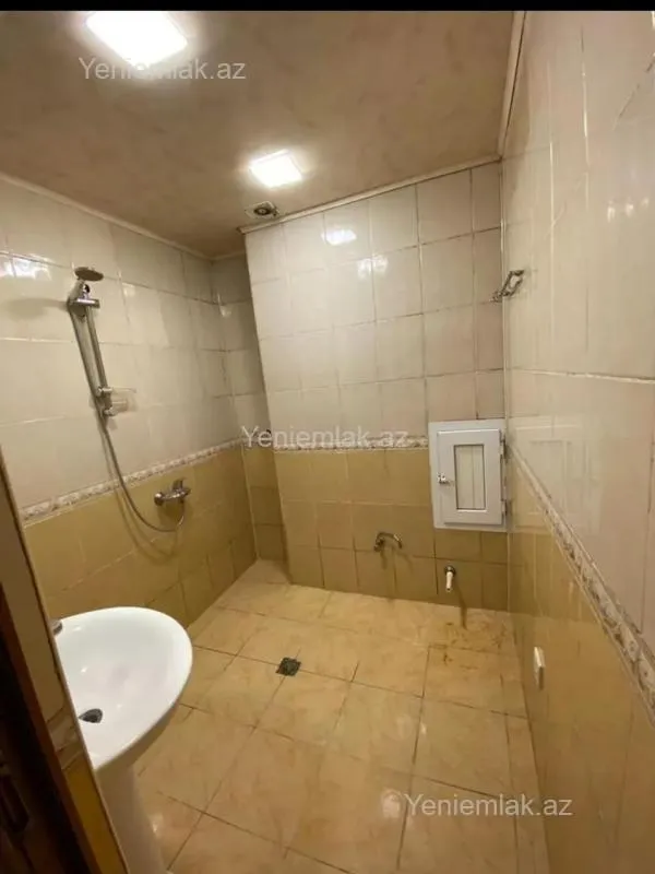 Satılır 3 otaqlı yeni tikili 63 m²