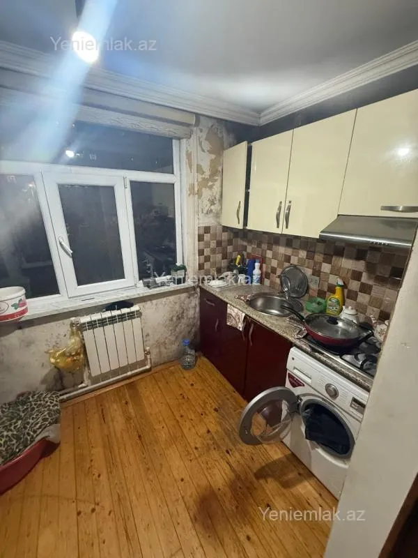 Satılır 2 otaqlı köhnə tikili 35 m²