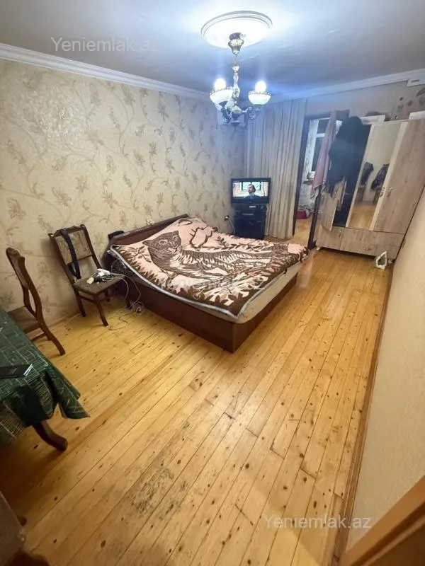 Satılır 2 otaqlı köhnə tikili 35 m²