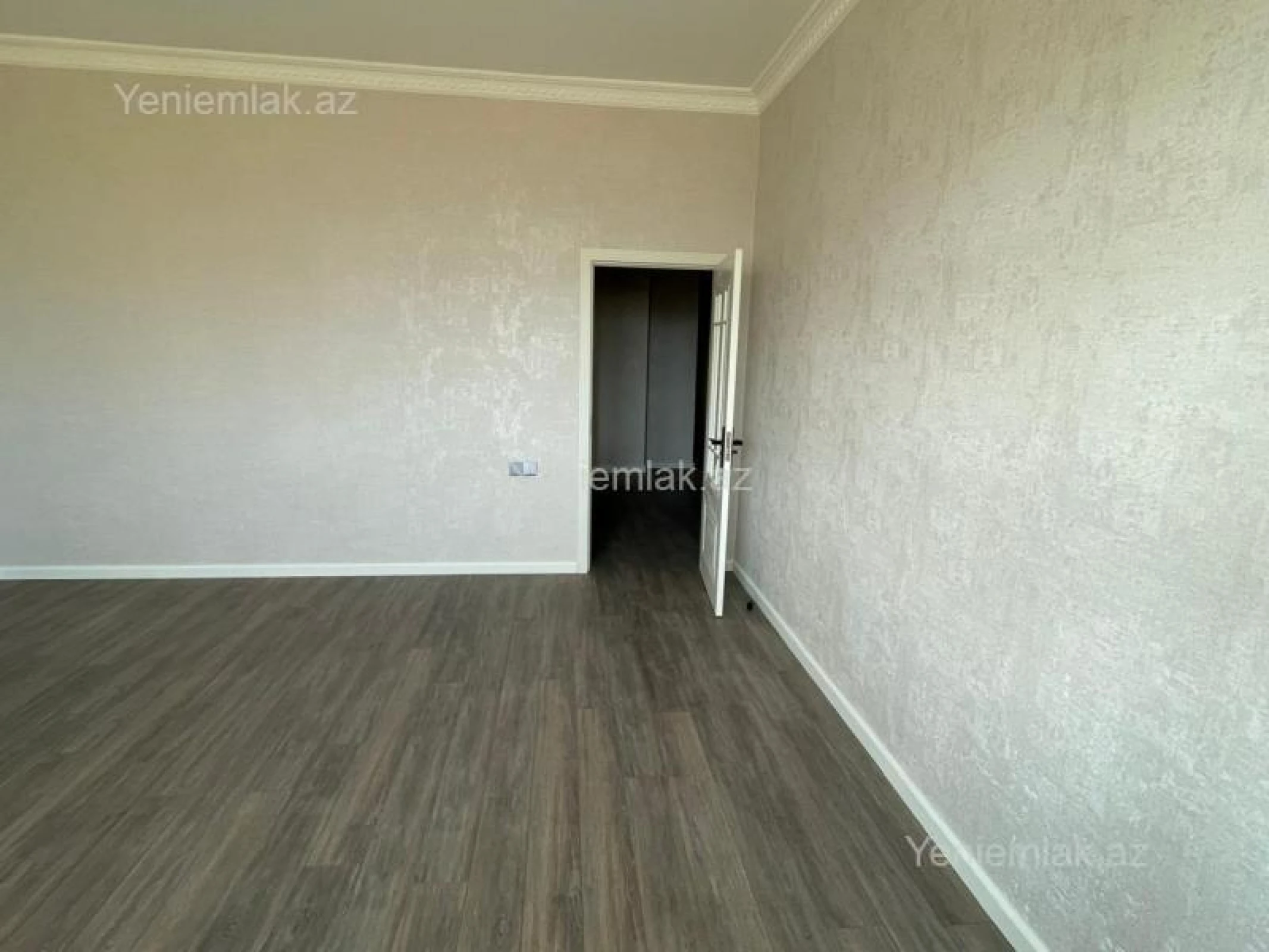 Satılır 3 otaqlı yeni tikili 120 m²