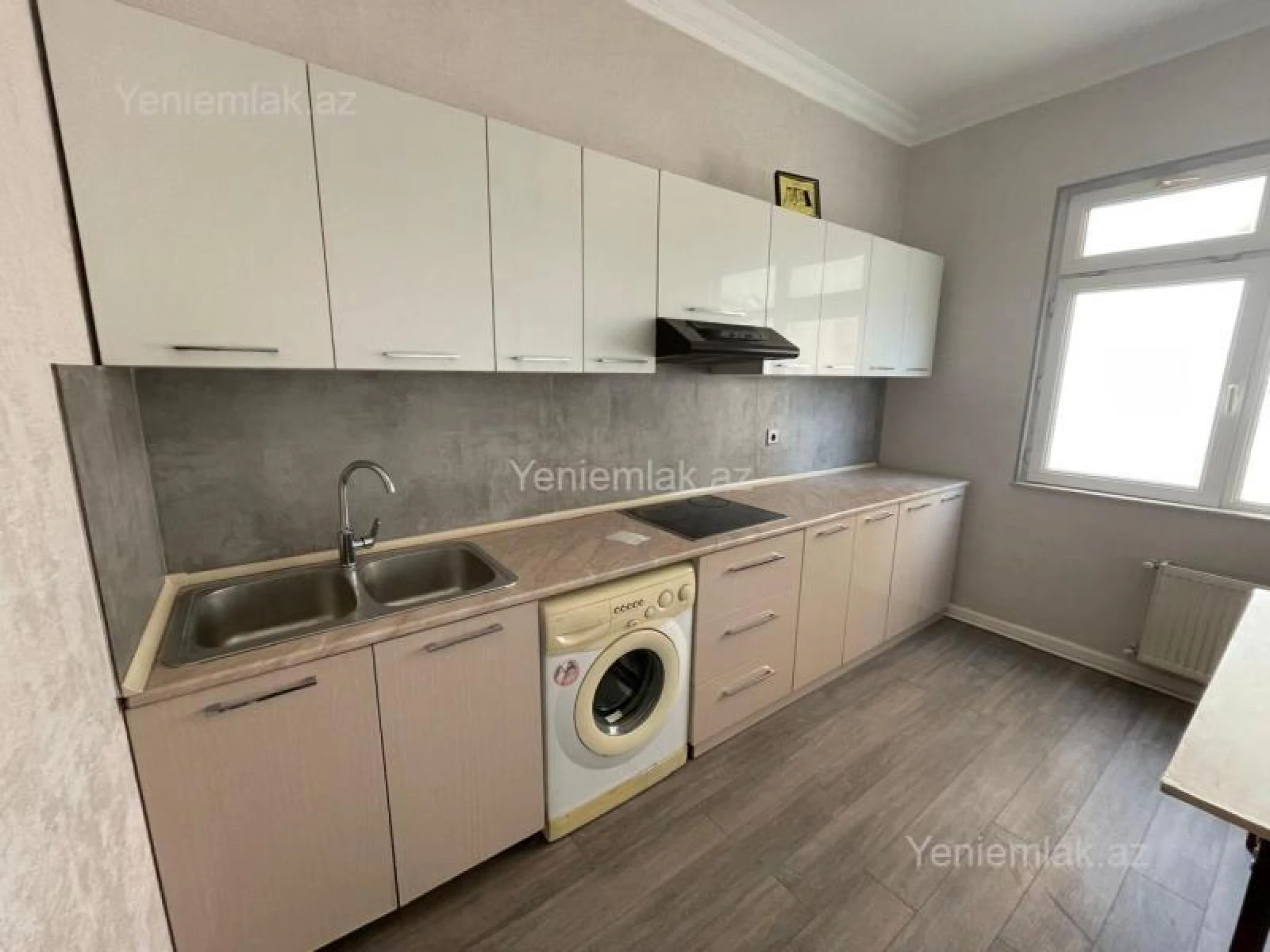 Satılır 3 otaqlı yeni tikili 120 m²