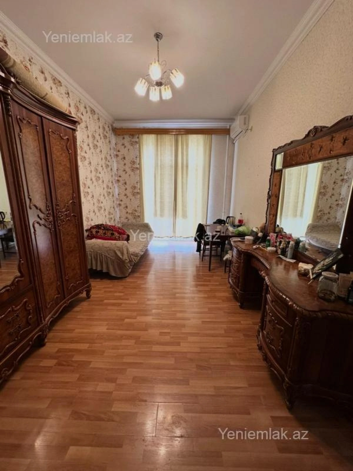 Satılır 2 otaqlı köhnə tikili 60 m²