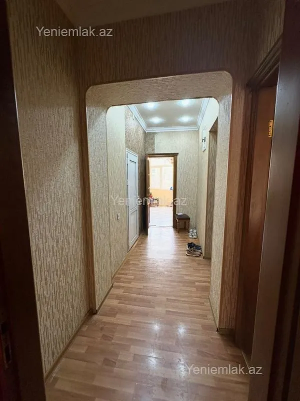 Satılır 2 otaqlı köhnə tikili 60 m²