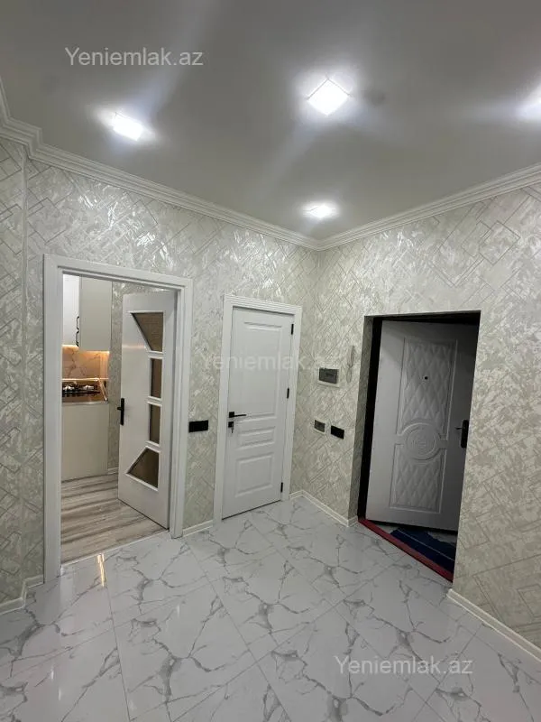 Satılır 2 otaqlı yeni tikili 68 m²