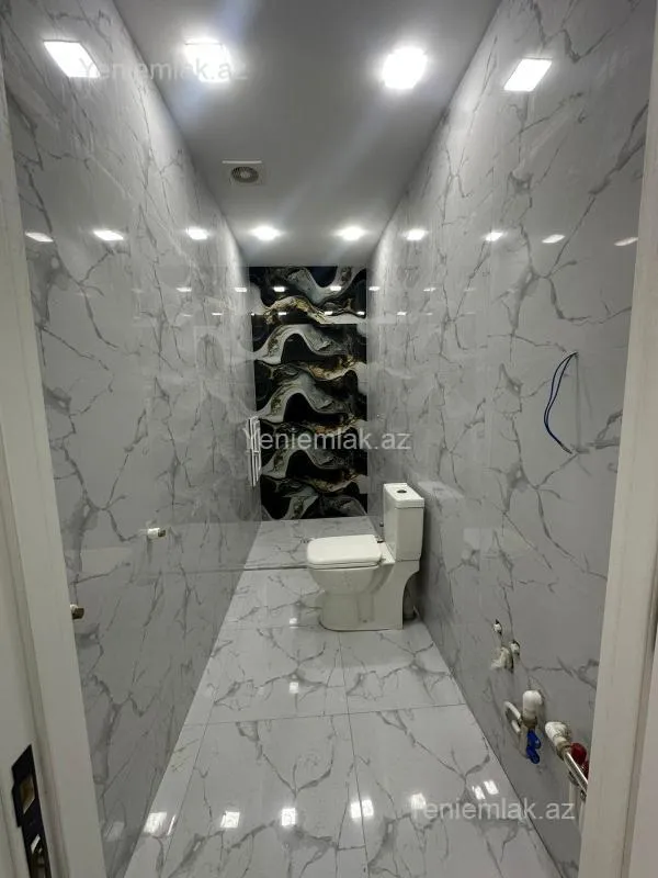 Satılır 2 otaqlı yeni tikili 68 m²