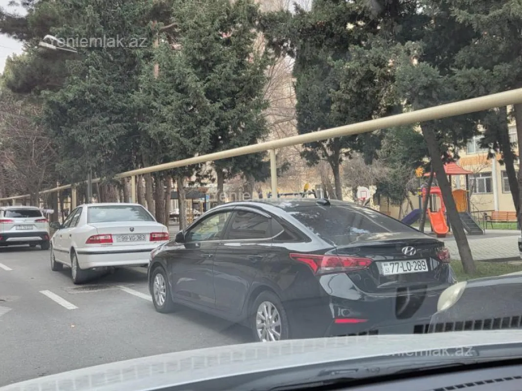 Satılır 16 otaqlı köhnə tikili 35 m²