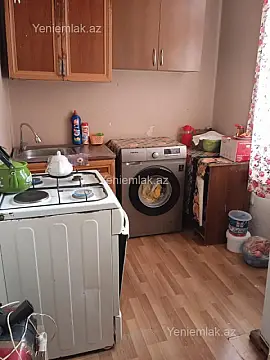 Satılır 16 otaqlı köhnə tikili 35 m²