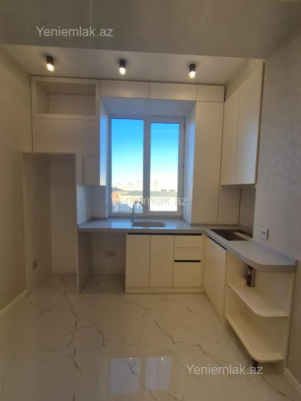 Satılır 2 otaqlı yeni tikili 42 m²