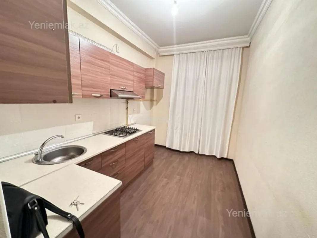 Satılır 2 otaqlı yeni tikili 60 m²