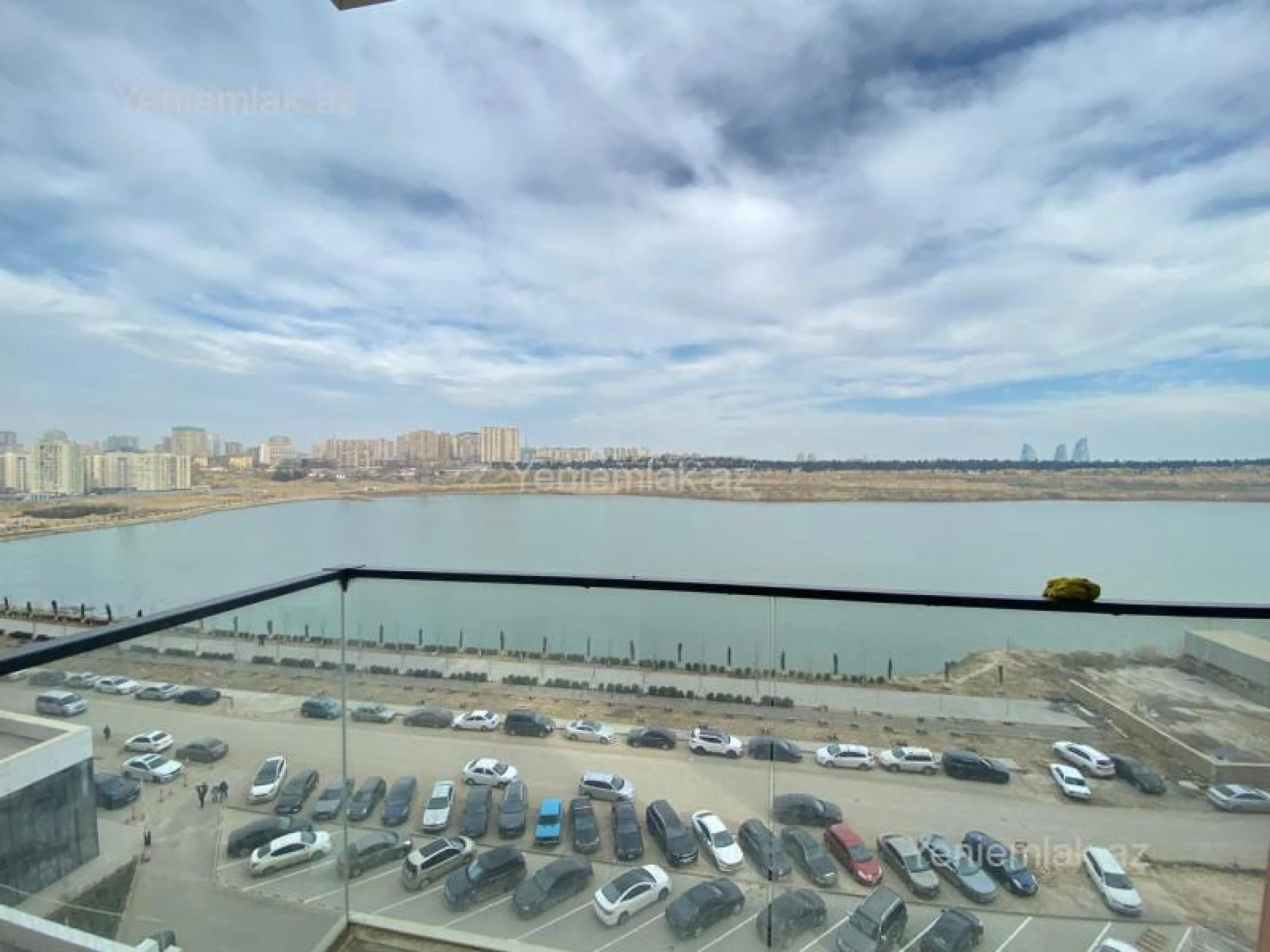 Satılır 3 otaqlı yeni tikili 96 m²