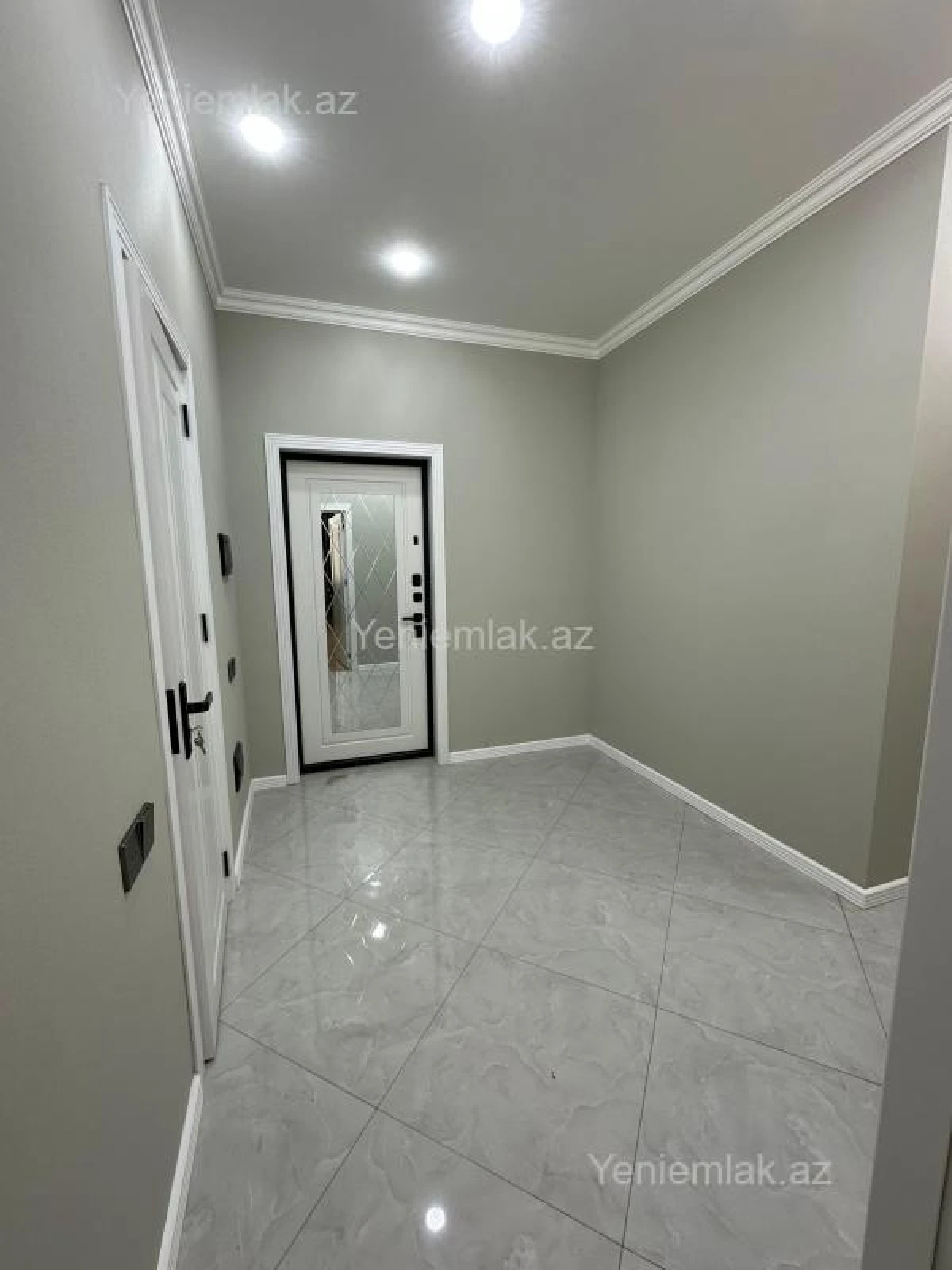 Satılır 3 otaqlı yeni tikili 83 m²